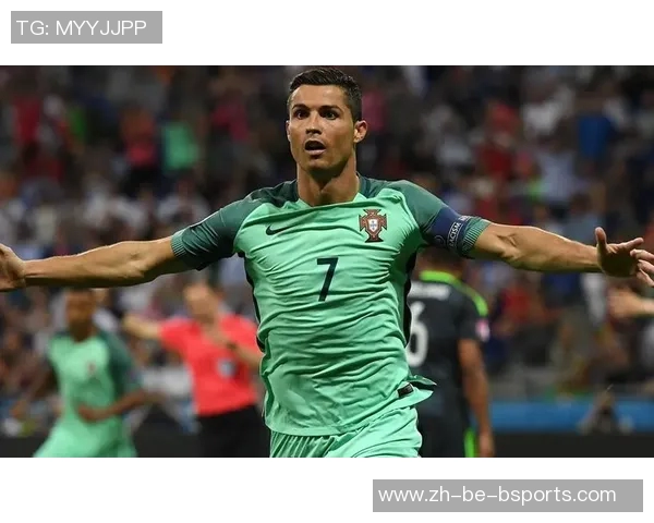 2025年足球三大球星排名揭晓 梅西C罗莱万谁是当今足坛之王